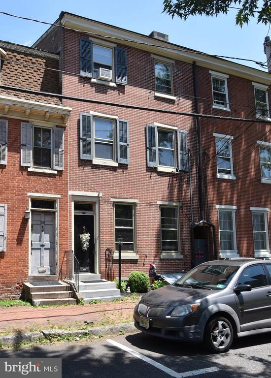Primary Photo - 303 Wood St