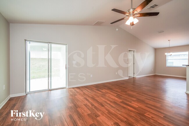 Foto del edificio - 881 Greenshank Dr