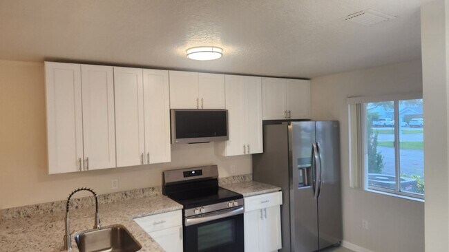 Foto del edificio - 2 bedroom 2.5 bath