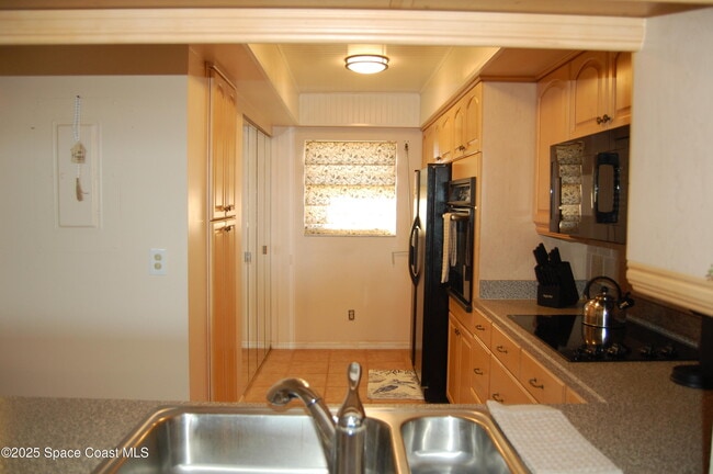 Building Photo - 1860 N Atlantic Ave