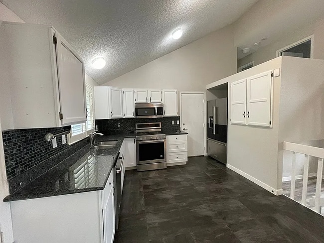 Photo - 3738 Rosewalk Ct House