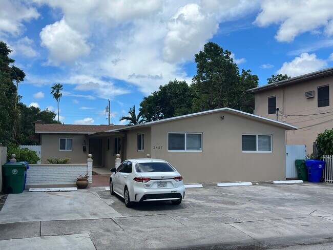 Foto del edificio - 2457 SW 5th St
