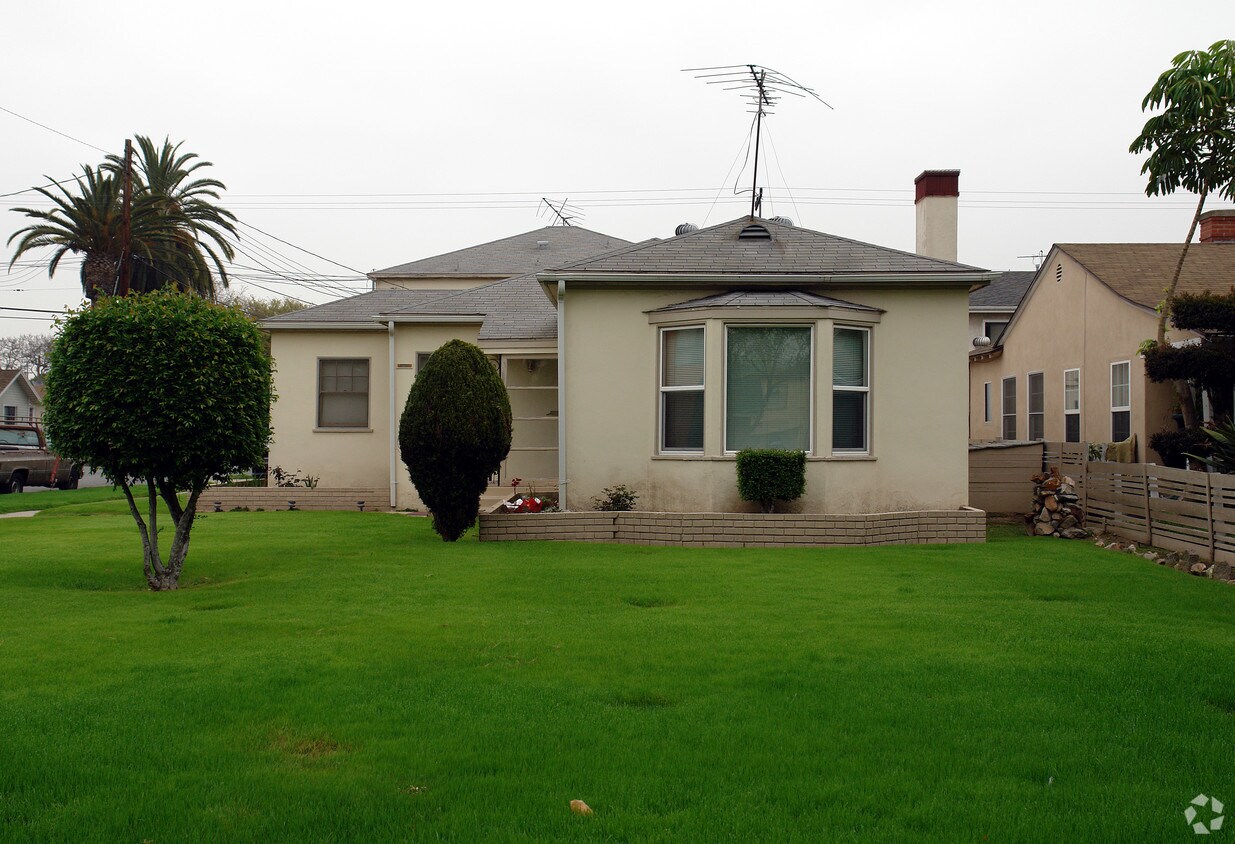 Foto del edificio - 800 S Flower St