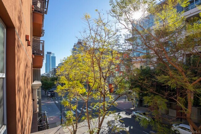 Foto del edificio - 525 Eleventh Ave