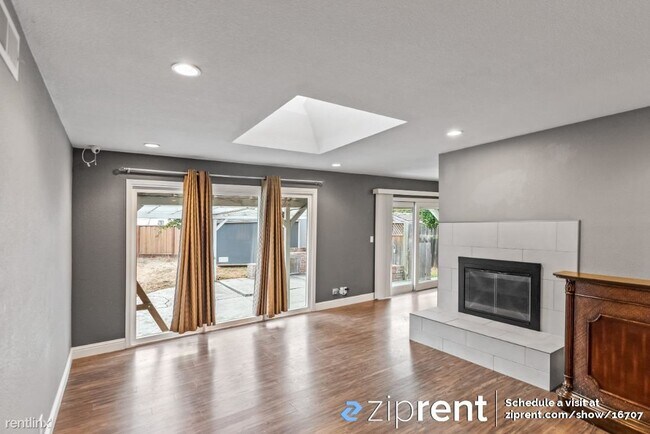 Foto del edificio - 3 br, 2 bath House - 31305 Meadowbrook Ave...