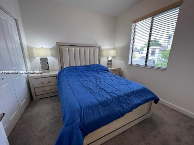 Foto del edificio - 327 NE 208th Terrace