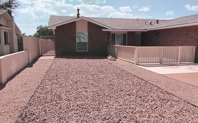 Foto del edificio - Heritage Hills Four Bedroom