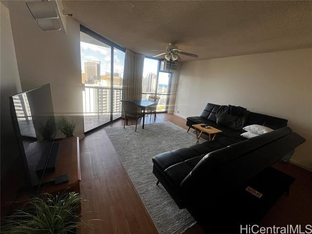 Building Photo - 60 N Beretania St