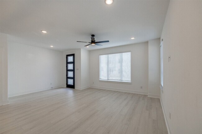 Building Photo - 830 Trace Hawk Ln