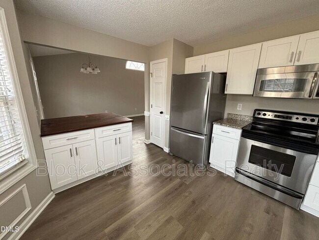 Foto del edificio - 4005 Toccopola St