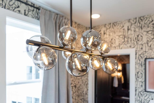 Building Photo - 87 Lucile St