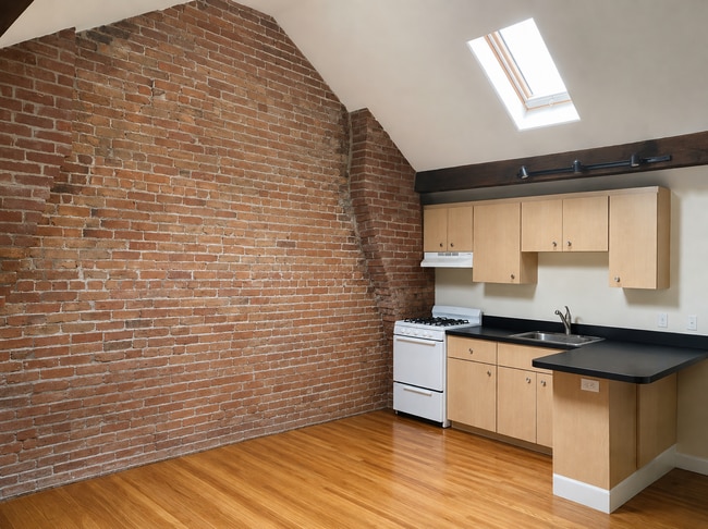 Building Photo - 66 Trenton St