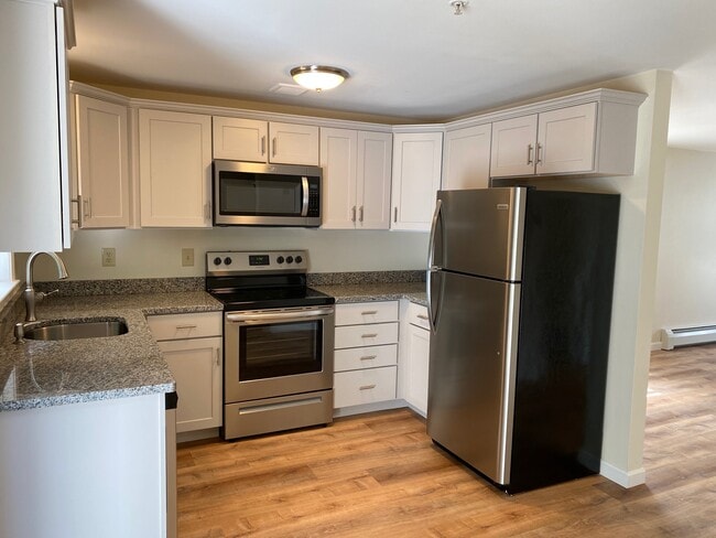 Building Photo - Oak Terrace Townhomes