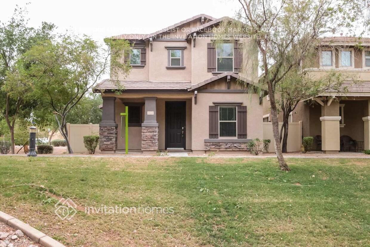 Foto principal - 5842 E Grove Ave