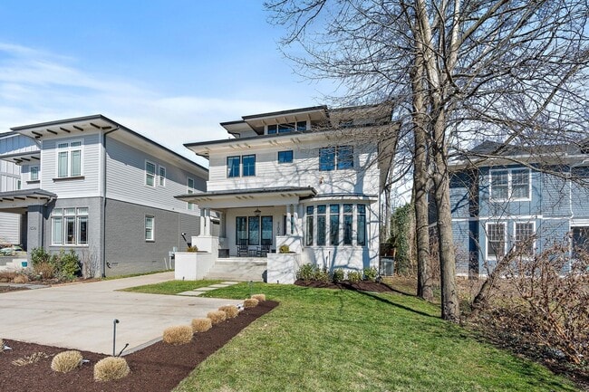 Building Photo - Luxury 12 South Living! $13,000 per month lease. 6 Bed 6 Bath with Great Outdoor Space and Bonus ...