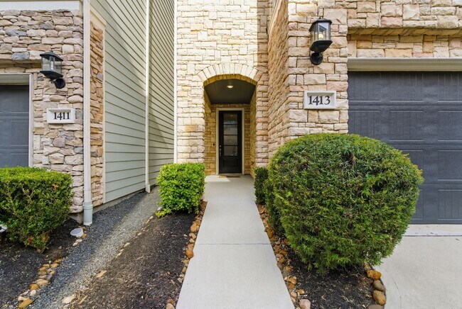 Foto del edificio - 1413 Adell Rose Ln
