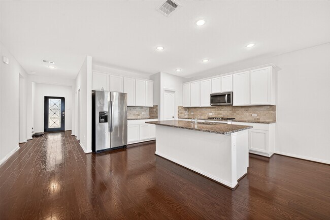 Foto del edificio - 8114 Royal Palm Ct