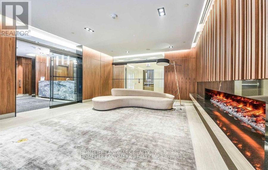Photo principale - 125-2125 Redpath Ave
