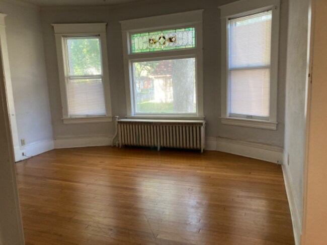 Foto del edificio - 293 W Robie St