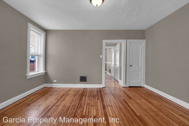Foto del edificio - 5012-5014 Elenore Ave