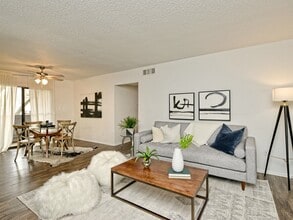 Building Photo - Peaks at Northwest Hills