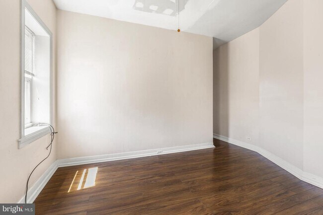 Building Photo - 3309 Conrad St