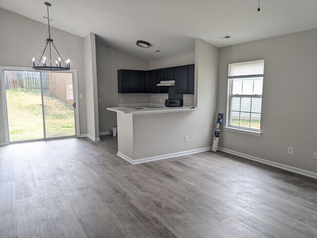 Building Photo - Recently Updated Ranch in Brantley Place!