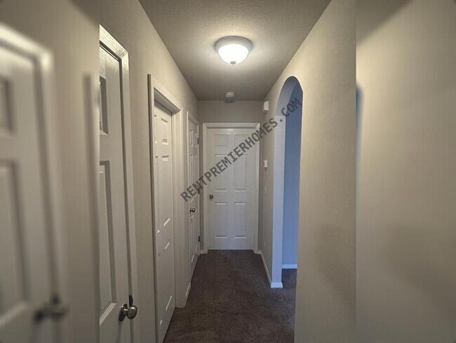 Building Photo - 3741 S 152nd E Ave