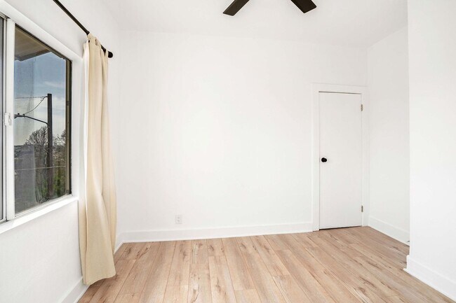 Foto del edificio - Cozy 1 Bed / 1 Bath with Stainless Steel K...