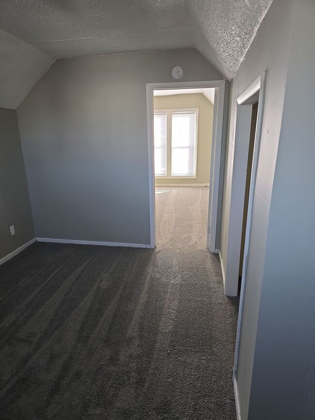 Foto del edificio - Update Spacious Home Near DownTown