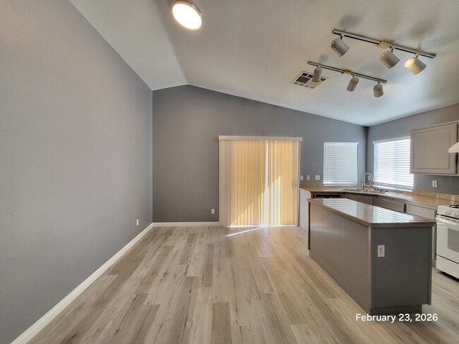 Building Photo - 5823 Stoneborough St