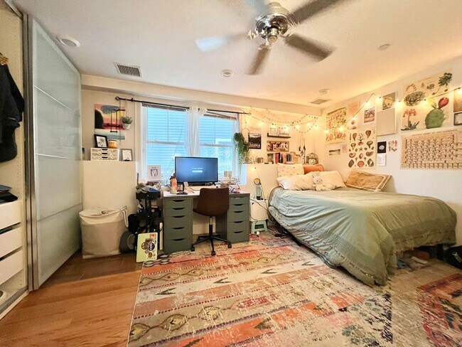 Foto del edificio - Top-notch and elegant apartment