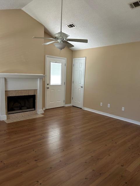 Foto del edificio - 2625 Weeping Willow Ln