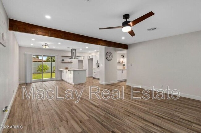 Foto del edificio - 409 N Arrowhead Dr