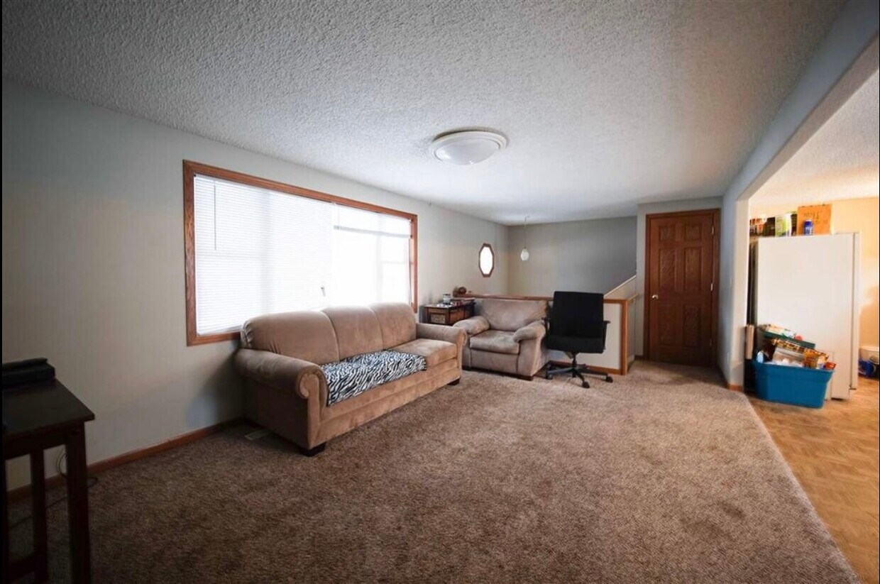 Foto del edificio - 1019 Higby Dr