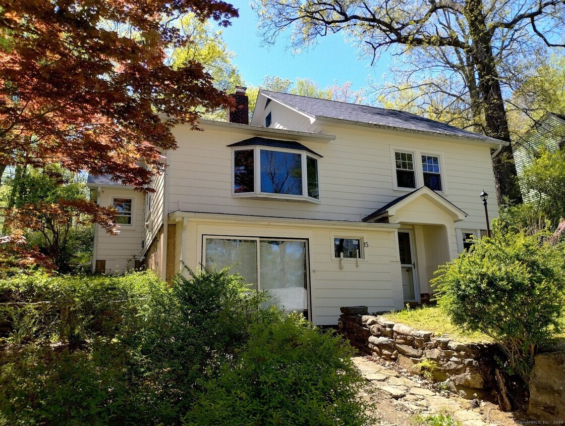 Primary Photo - 15 Laurel St