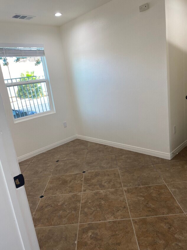 16852 Archwood St Unit 16852 Archwood, Los Angeles, CA 91406