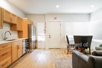 Building Photo - 6786 N McKenna Ave