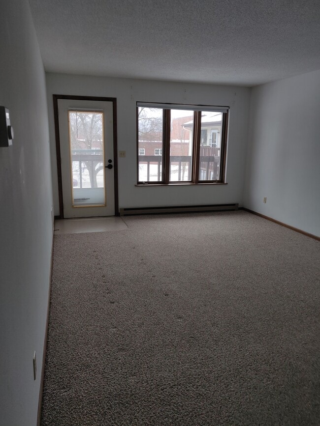 Living room - 430 W Shaw Ave