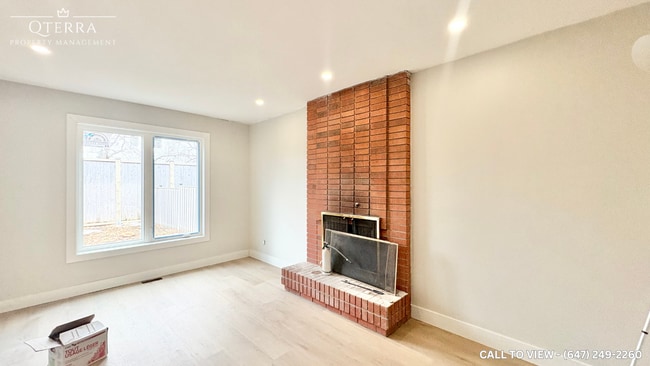 Building Photo - 274 Equestrian Dr