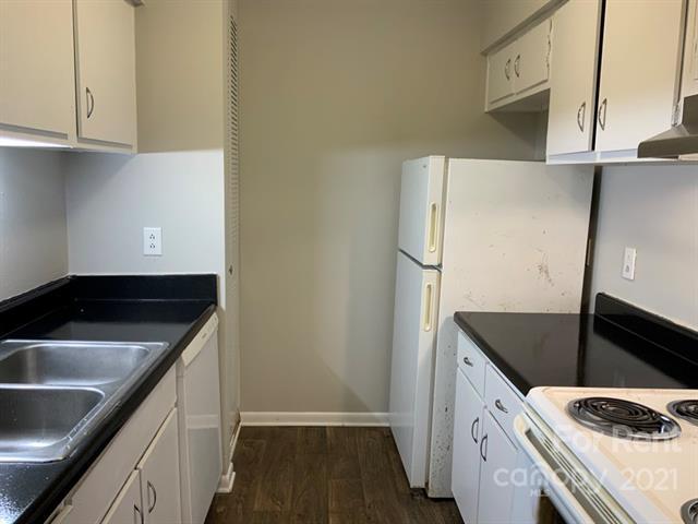 Building Photo - 306 Orchard Trace Ln