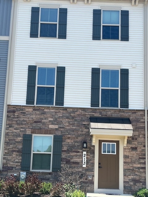 Primary Photo - 213 Lyons Creek Dr
