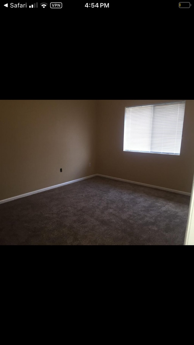 Building Photo - 1718 Hunters Trail