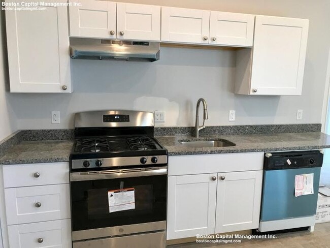 Building Photo - 2 bedroom in Boston MA 02128