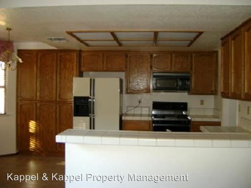 Building Photo - 700 Dellwood Ct