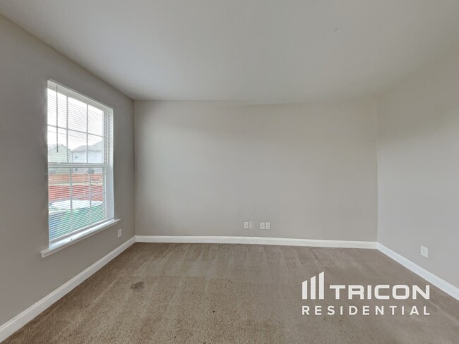 Foto del edificio - 517 Willow Breeze Ct