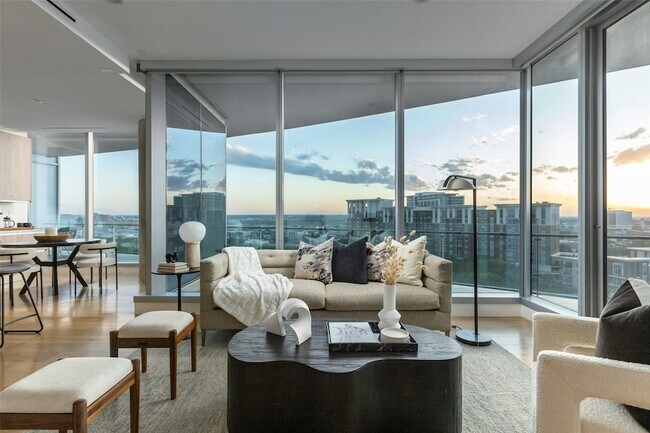 Photo - 3130 N Harwood St Apartment