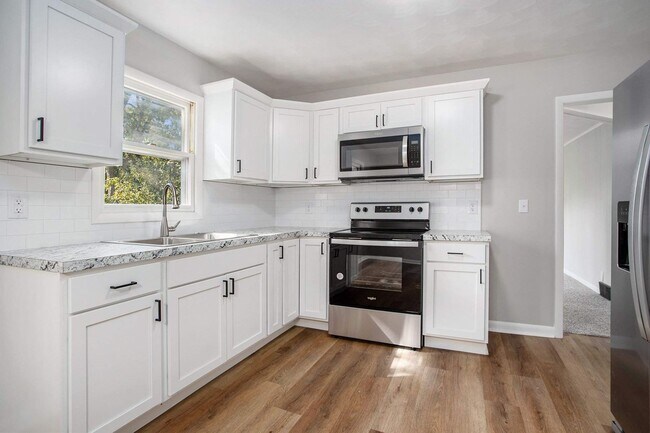 Foto del edificio - 4 Bedroom Home in Parchment