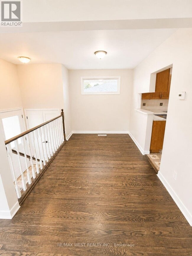 Building Photo - 120 Bell Dr