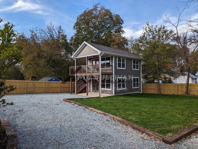 Building Photo - 911 Carolina Ave
